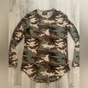 Long sleeve, tunic style shirt from PacSun with a streetwear vibe to it